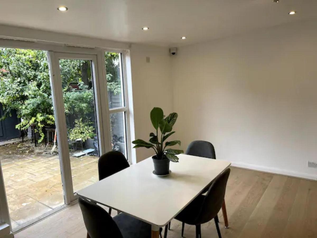 Modern 5 Bedroom Family House - 18 Mins To Station London Eksteriør billede